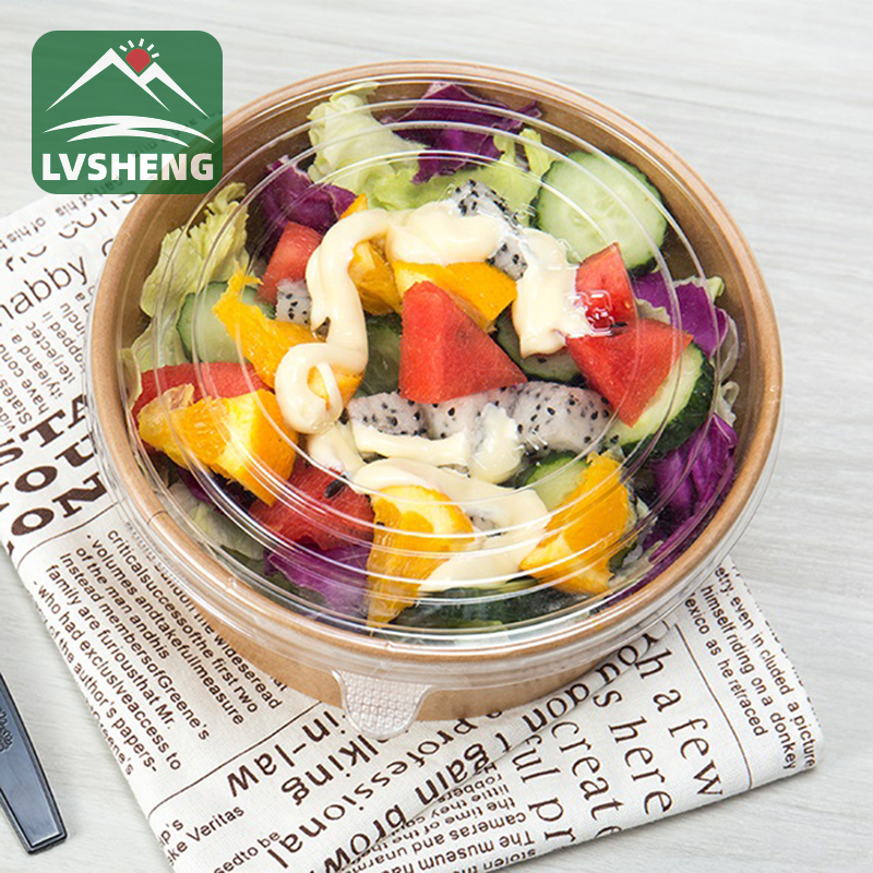 Bát salad với nắp salad tươi